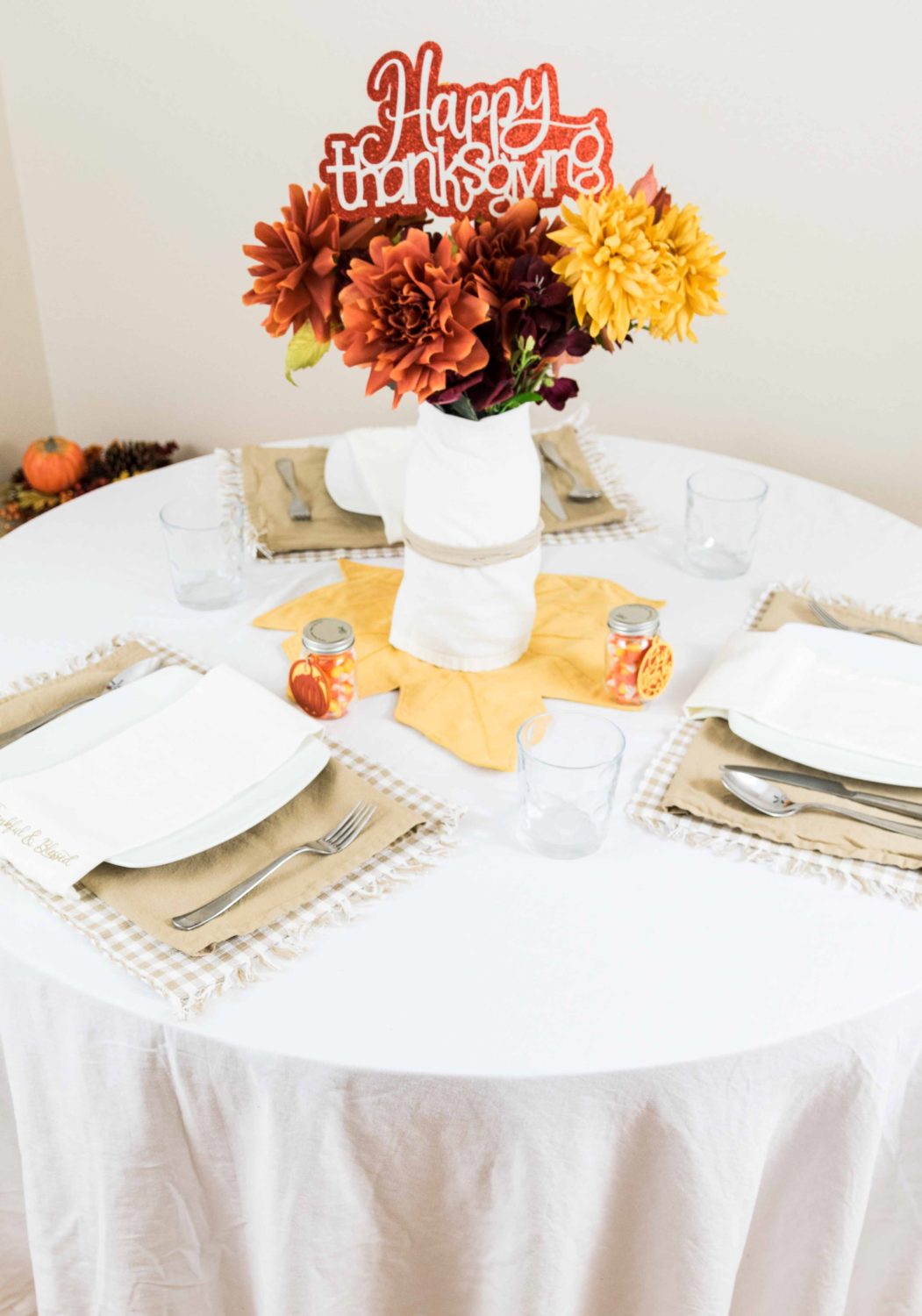 Thanksgiving table setting and decorated with the Cricut
