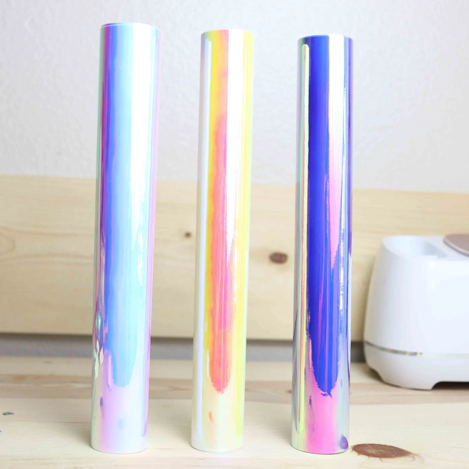 Holographic adhesive vinyl rolls
