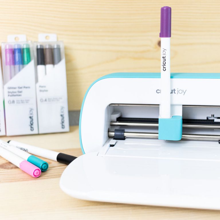 How to Use Cricut Pens with your Cricut Draw/Write Daydream Into
