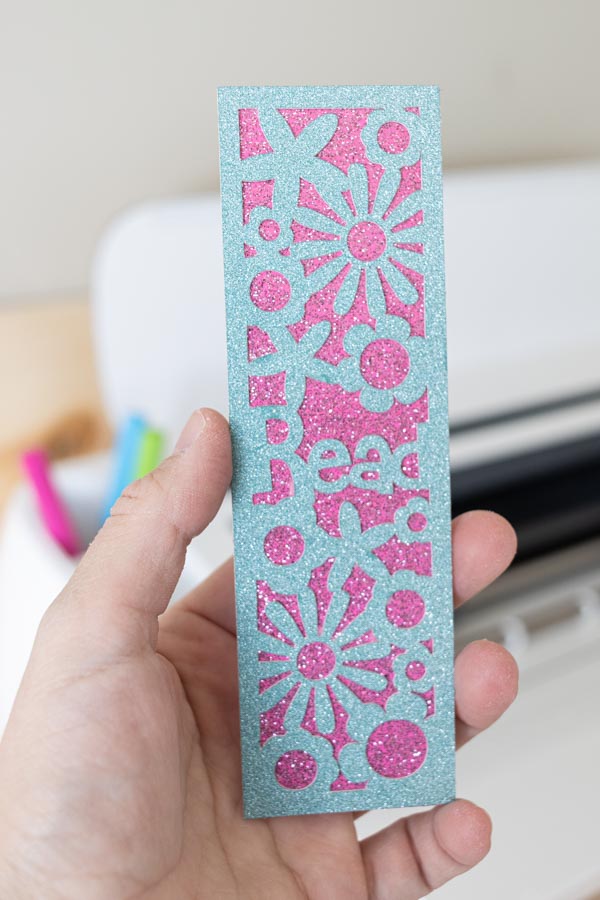 "Read" bookmark with floral cut-outs made with Cricut