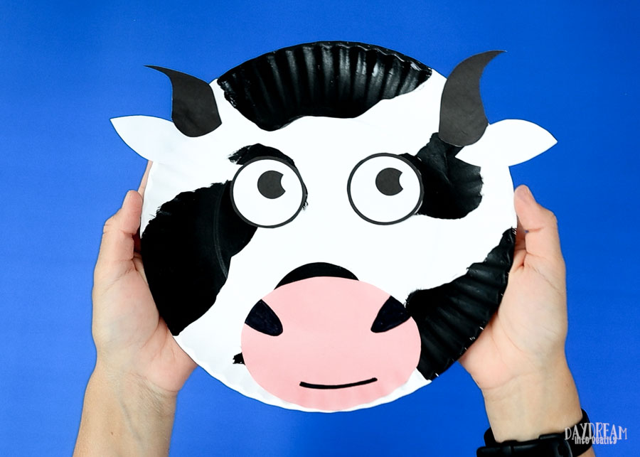 final cow paper plate craft with painted spots
